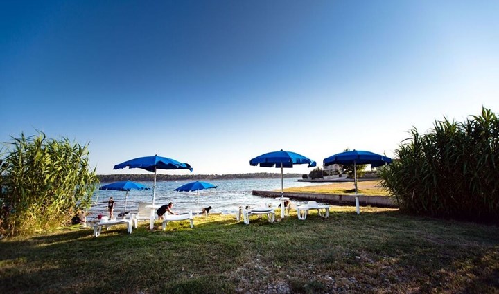 Strand für Hunde Banjol, Insel Rab